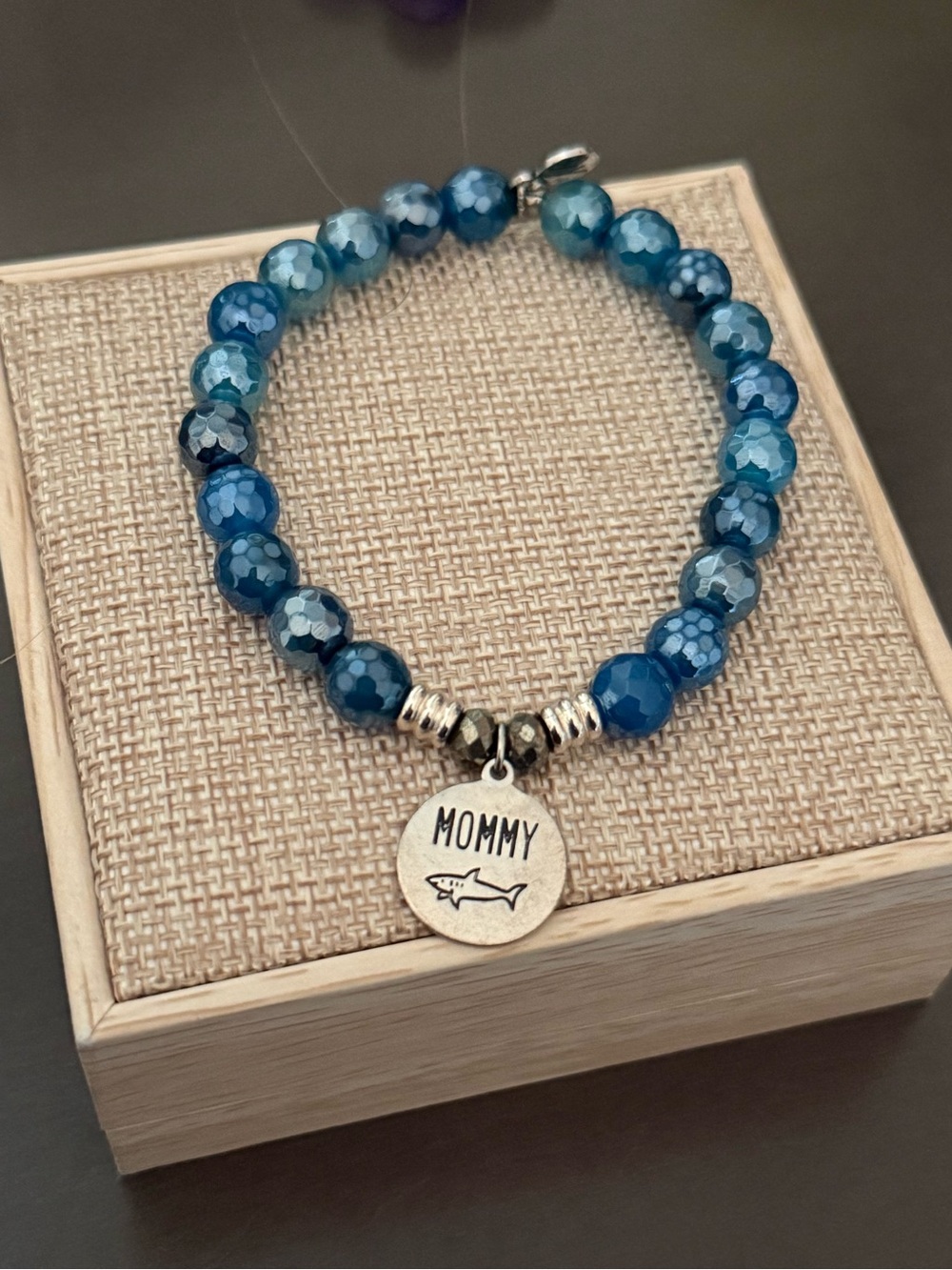 T.Jazelle bracelet Mommy Shark